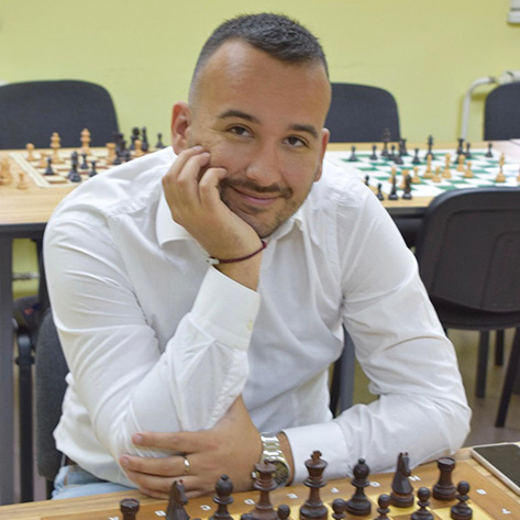 Chess Lessons Dubai | Grandmaster | Nikki